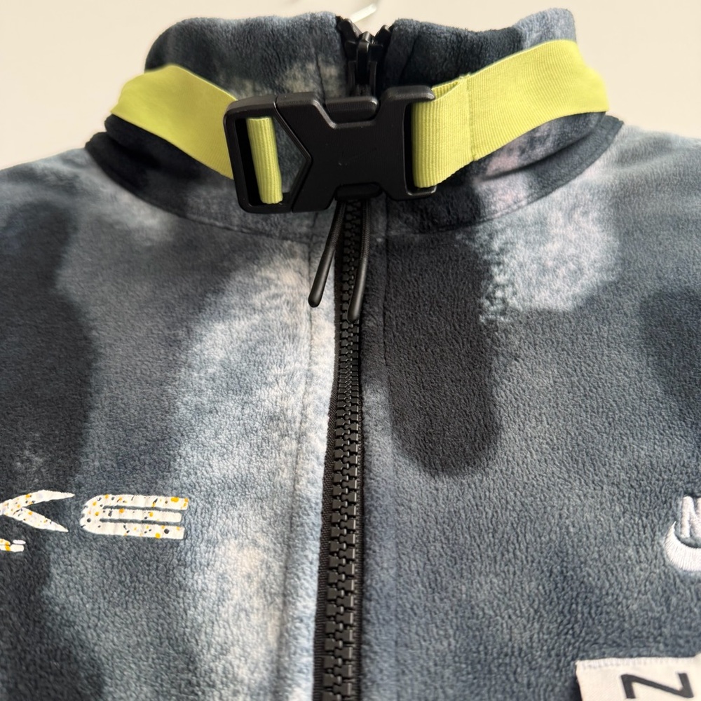 Nike Fleece Jacket - Picture 5 of 12